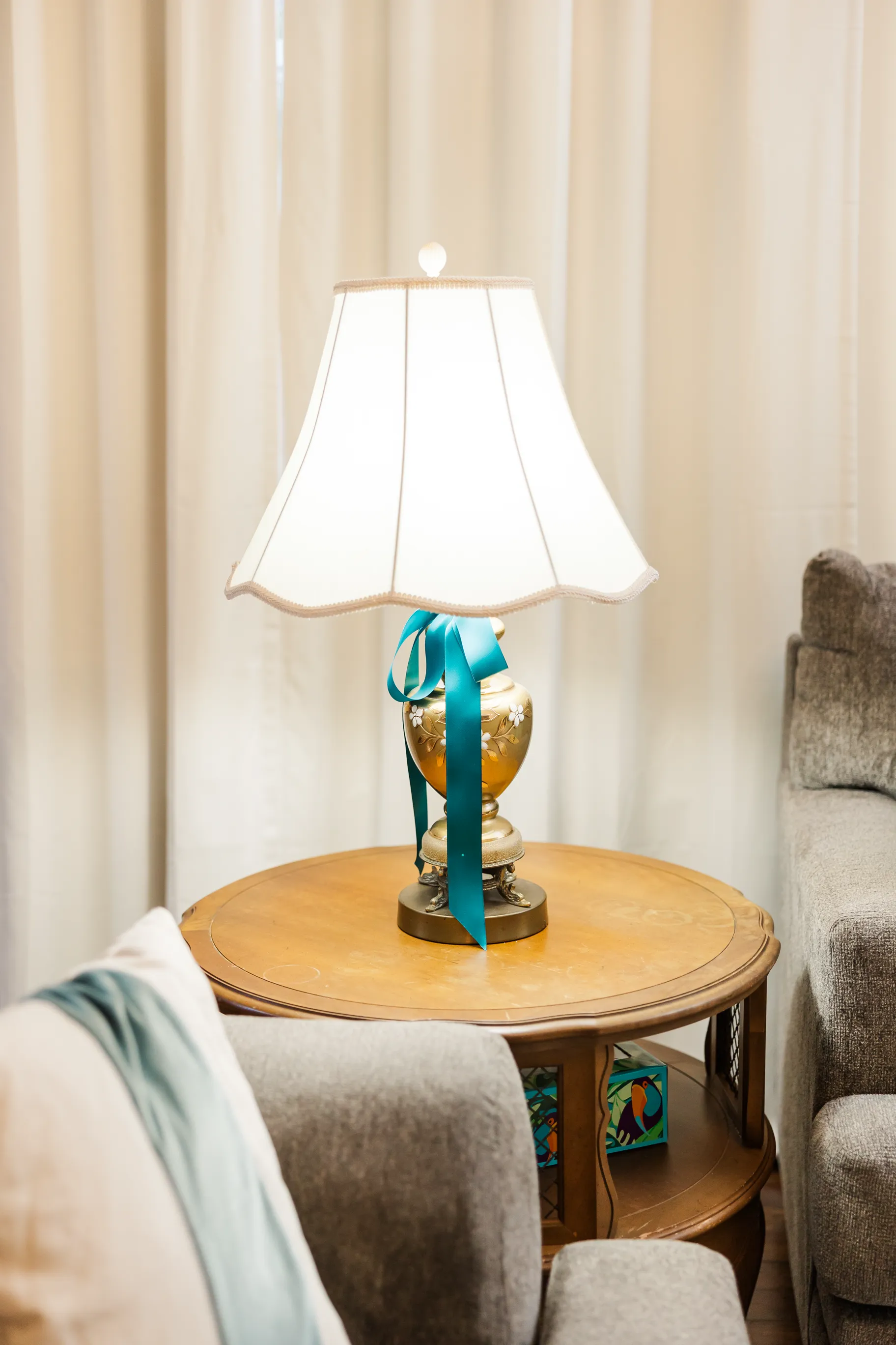 Luxury table setting by Sarah Overall Events with pink embroidered napkins, gold-rimmed plates, floral arrangements, and personalized menus in Shreveport.