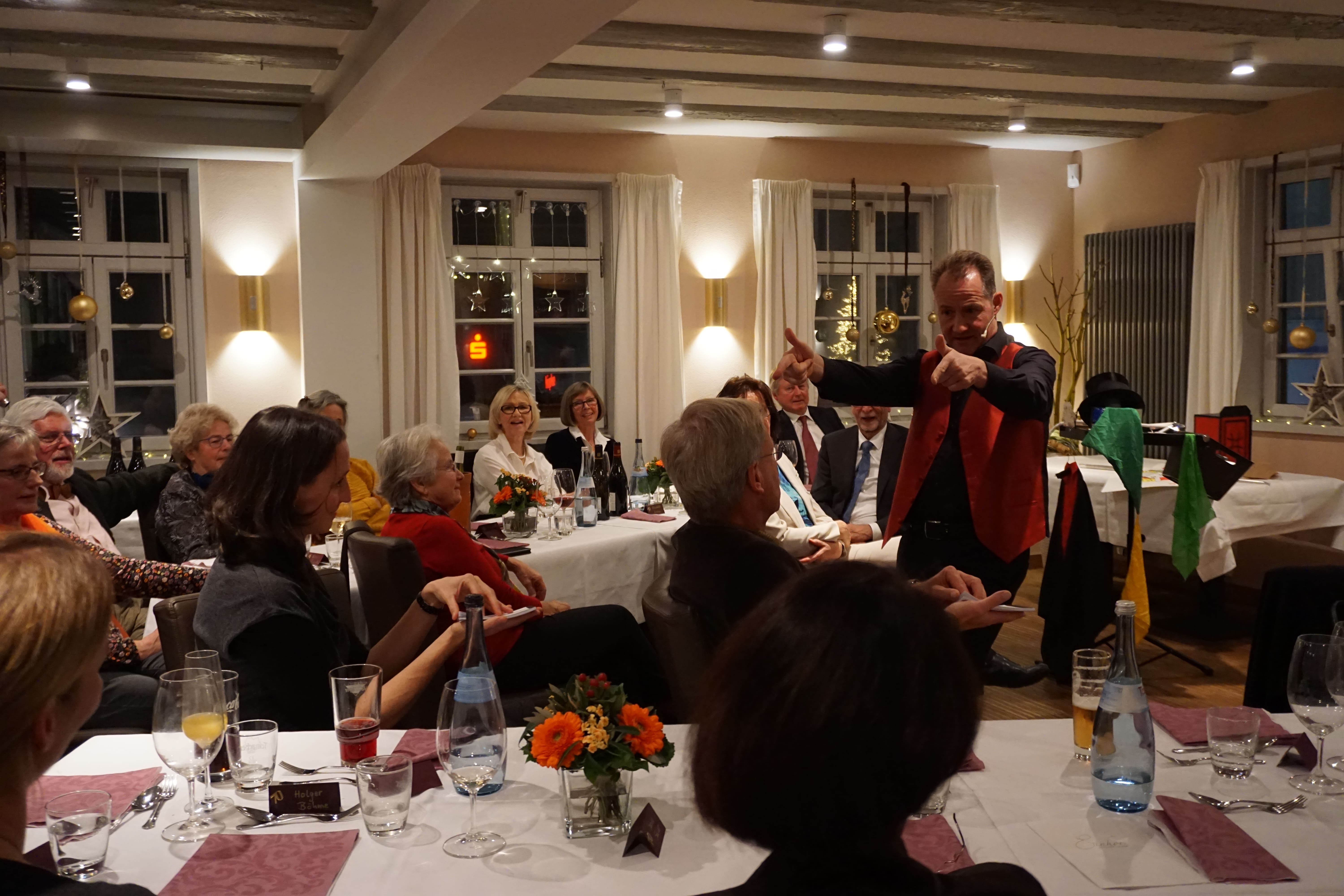 Zauberer Stuttgart für magische Erlebnisse buchen