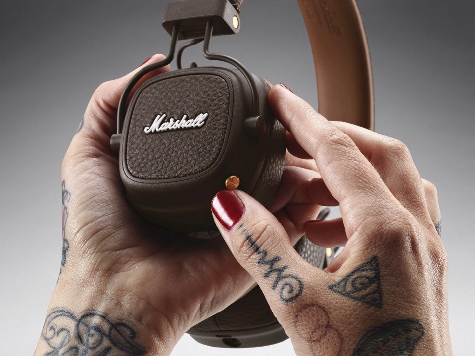 Fones Marshall
