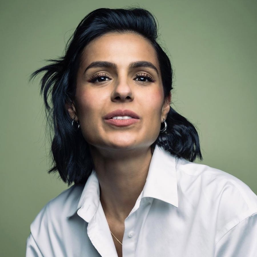 Andra Vaduva - MIT-trained AI strategist | Mental Gym founder & Top-30 AI leader turning founders into AI operators