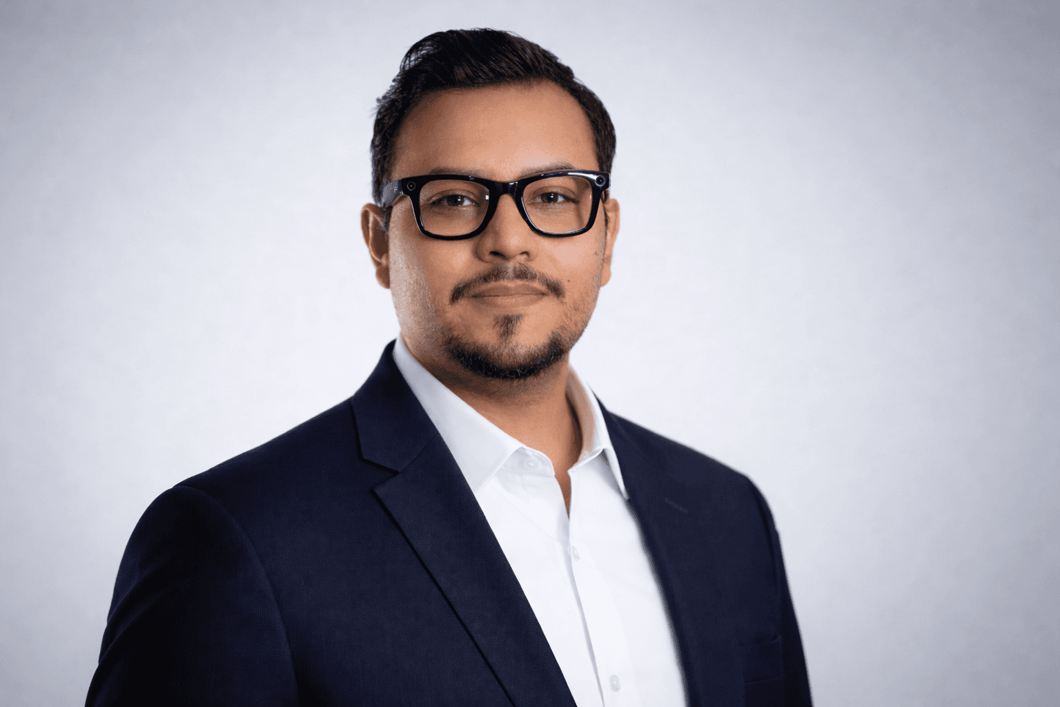 Concetrated triathlete grayscale