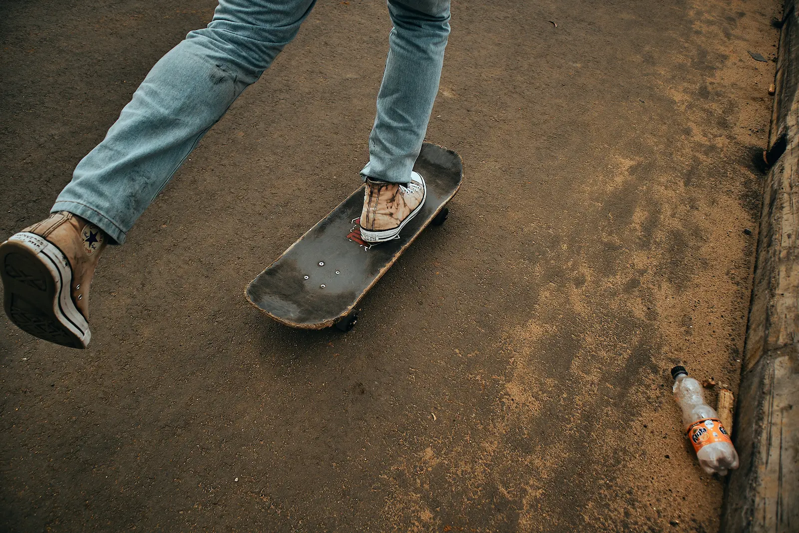 Skating on one leg