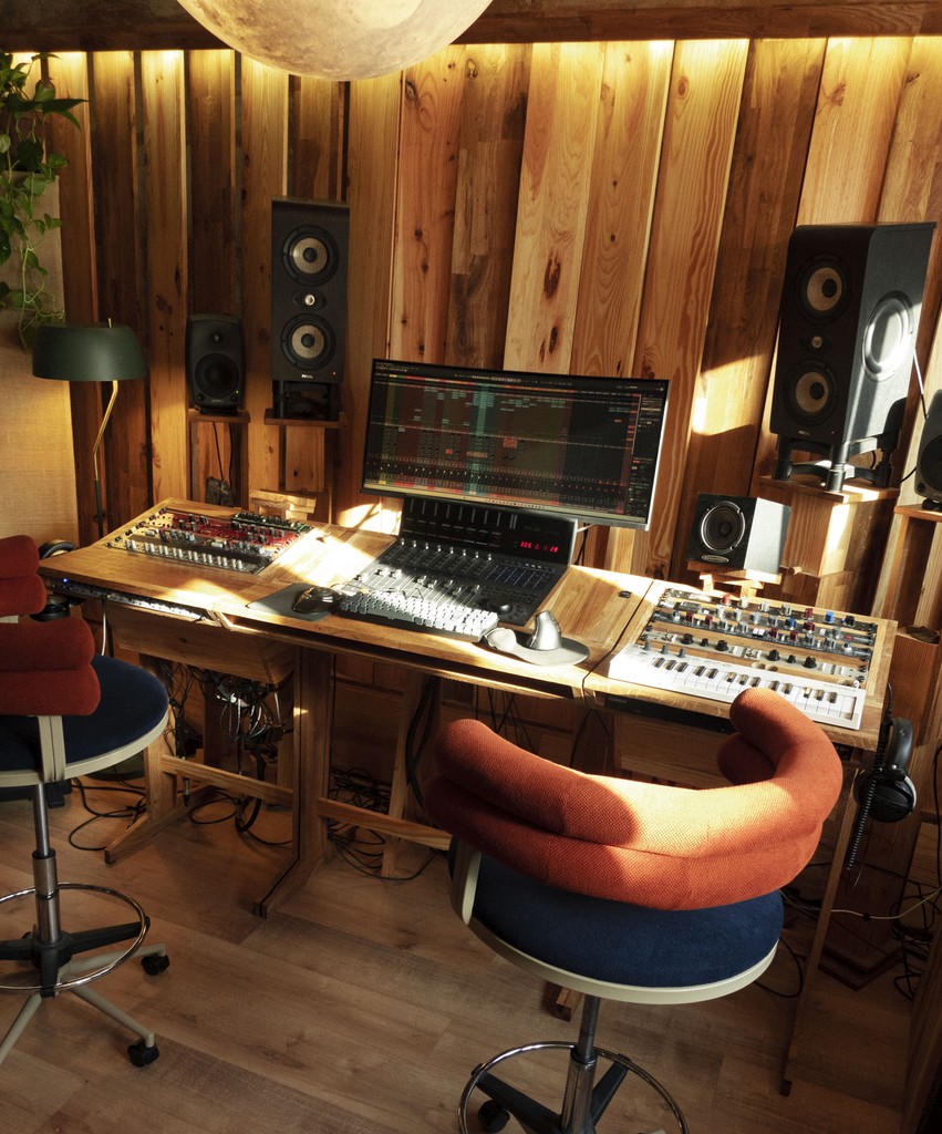 Control room avec Focal Shape Twin au studioMa à Bordeaux