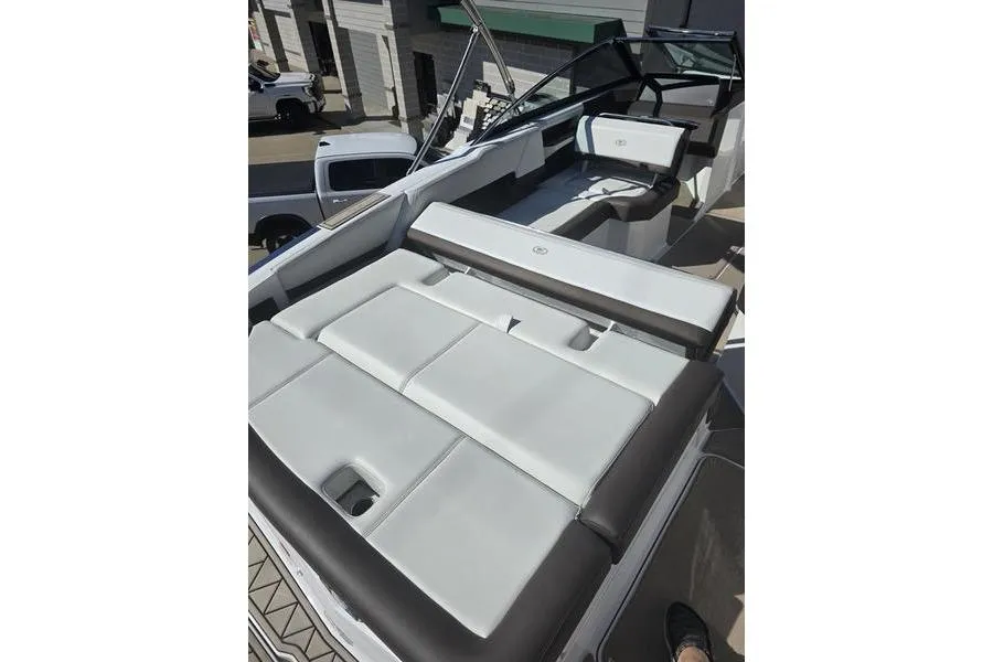 Boat thumbnail 12