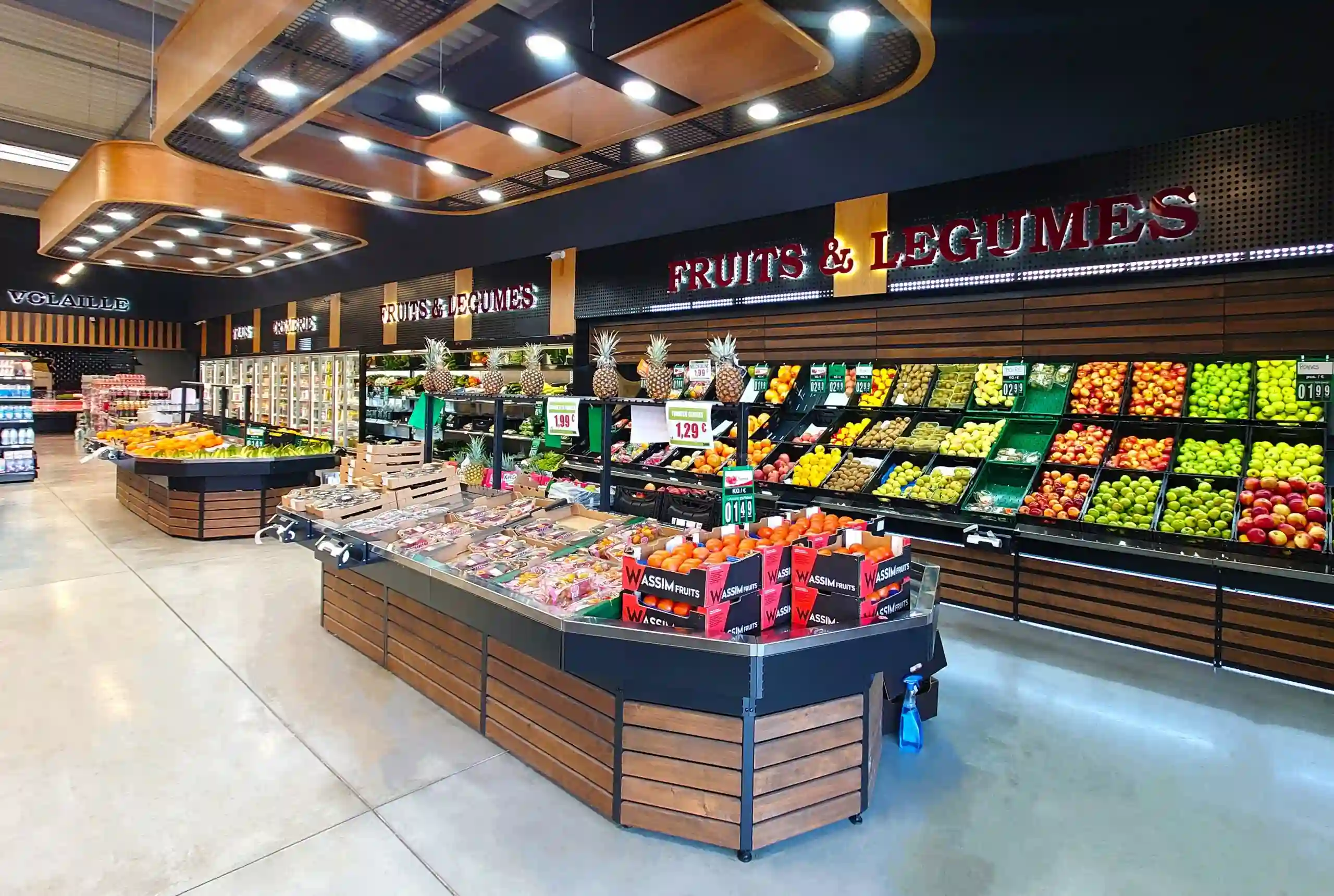 Product box labeled 'VIRELIA' on layered, earthy-toned paper with dried botanicals.