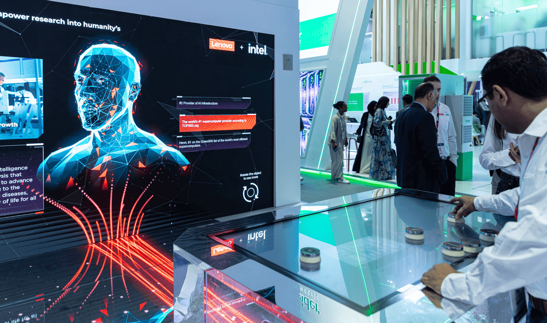 interactive-technology-for-lenovo-at-gitex