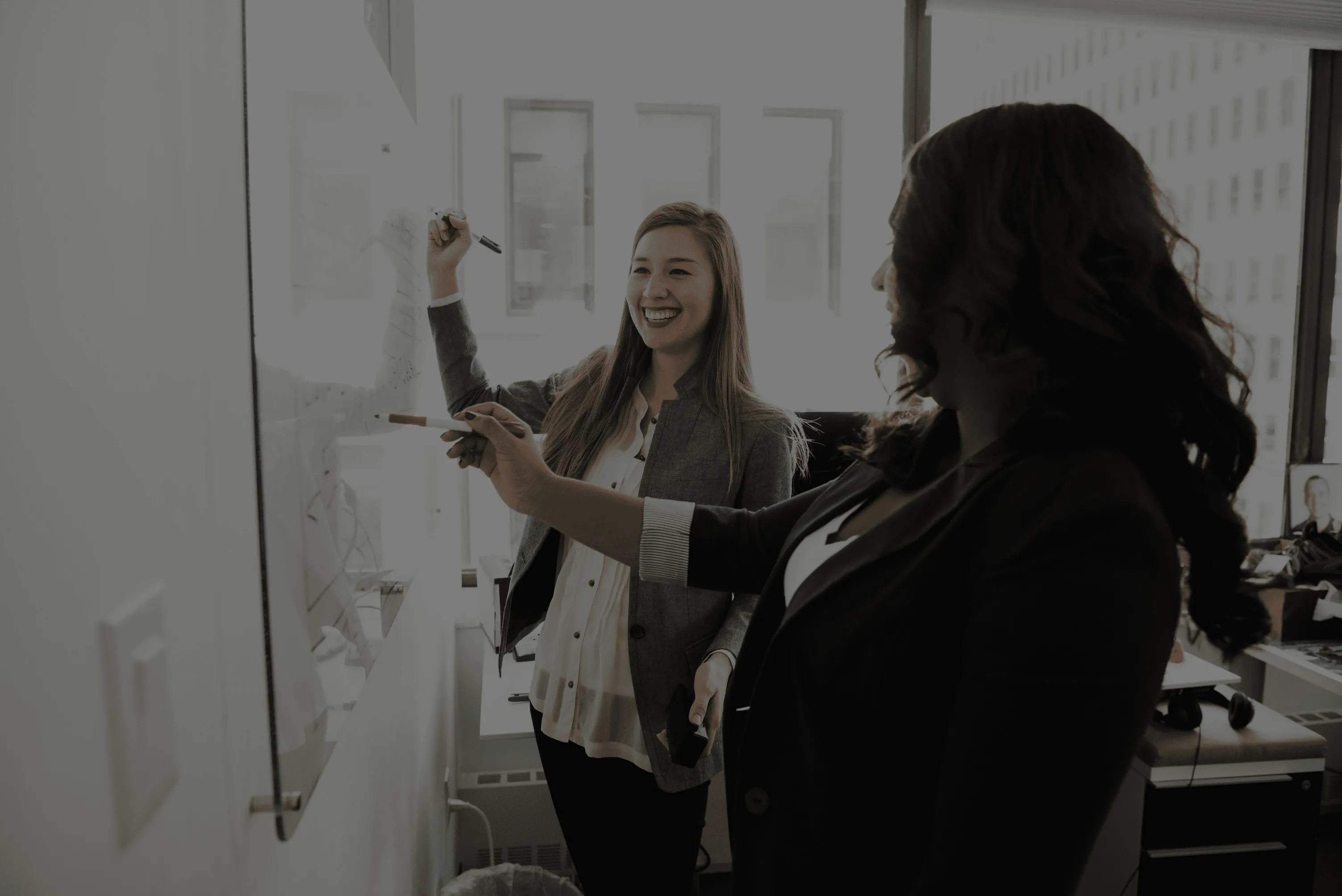 Driven LATAM professional working in a dynamic environment, illustrating the career growth opportunities available through Talento-io in industries like logistics, supply chain, healthcare, and tech.