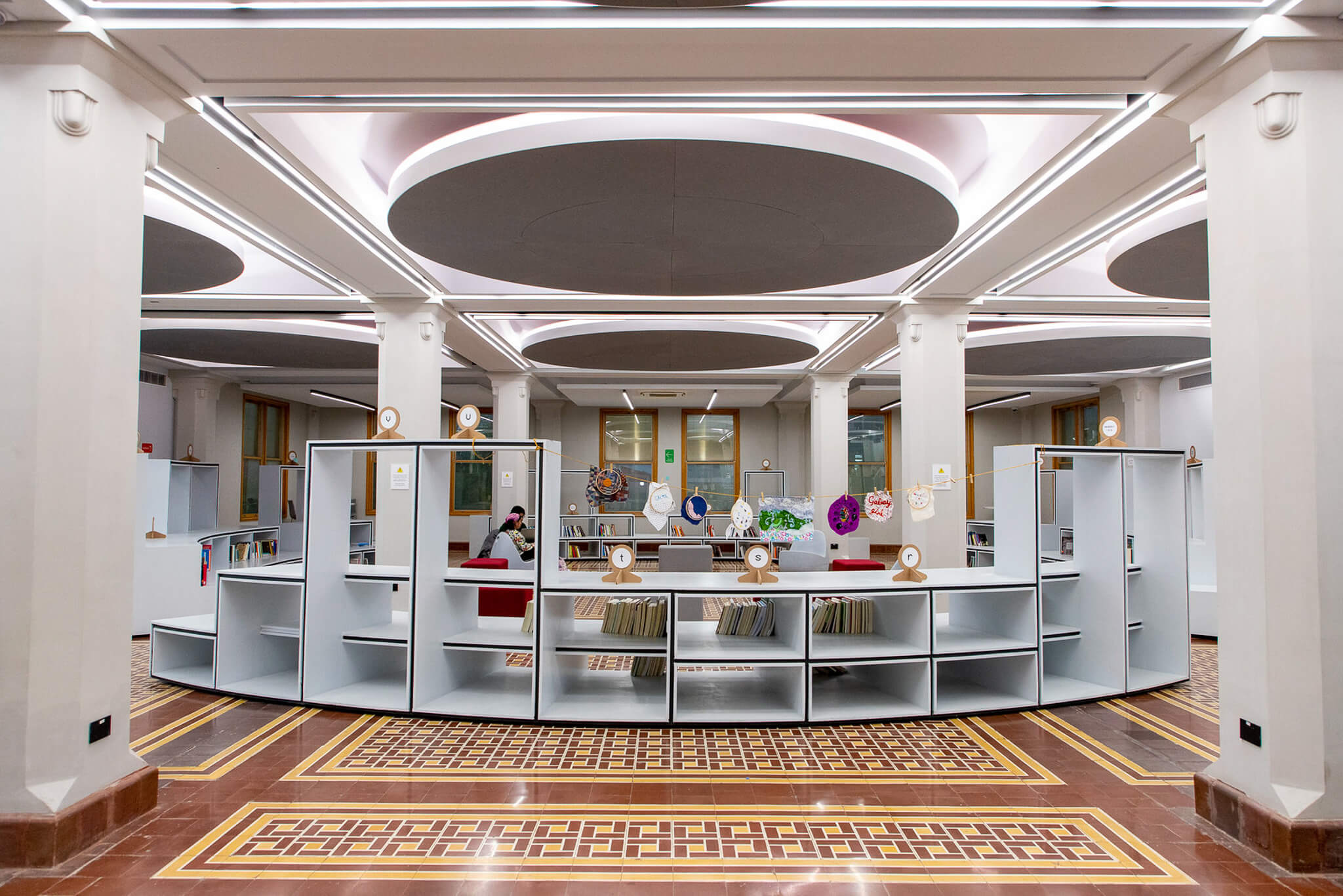 carlos vargas pons "metrópolis" en arte actual galería made week 2025 Arte y diseño en Monterrey