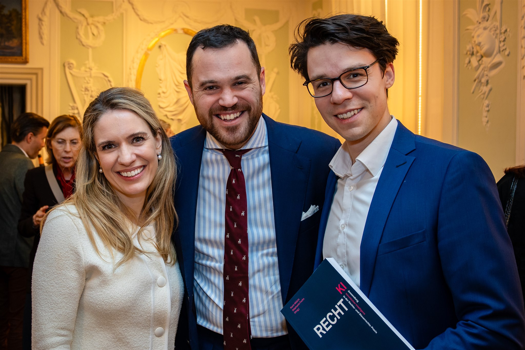Group portrait with the Recht KI book at Zurich book launch event