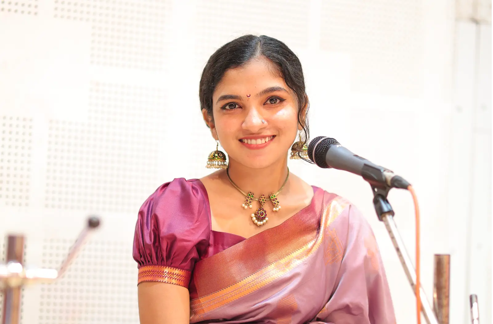 Bharatanatyam dancers on stage
