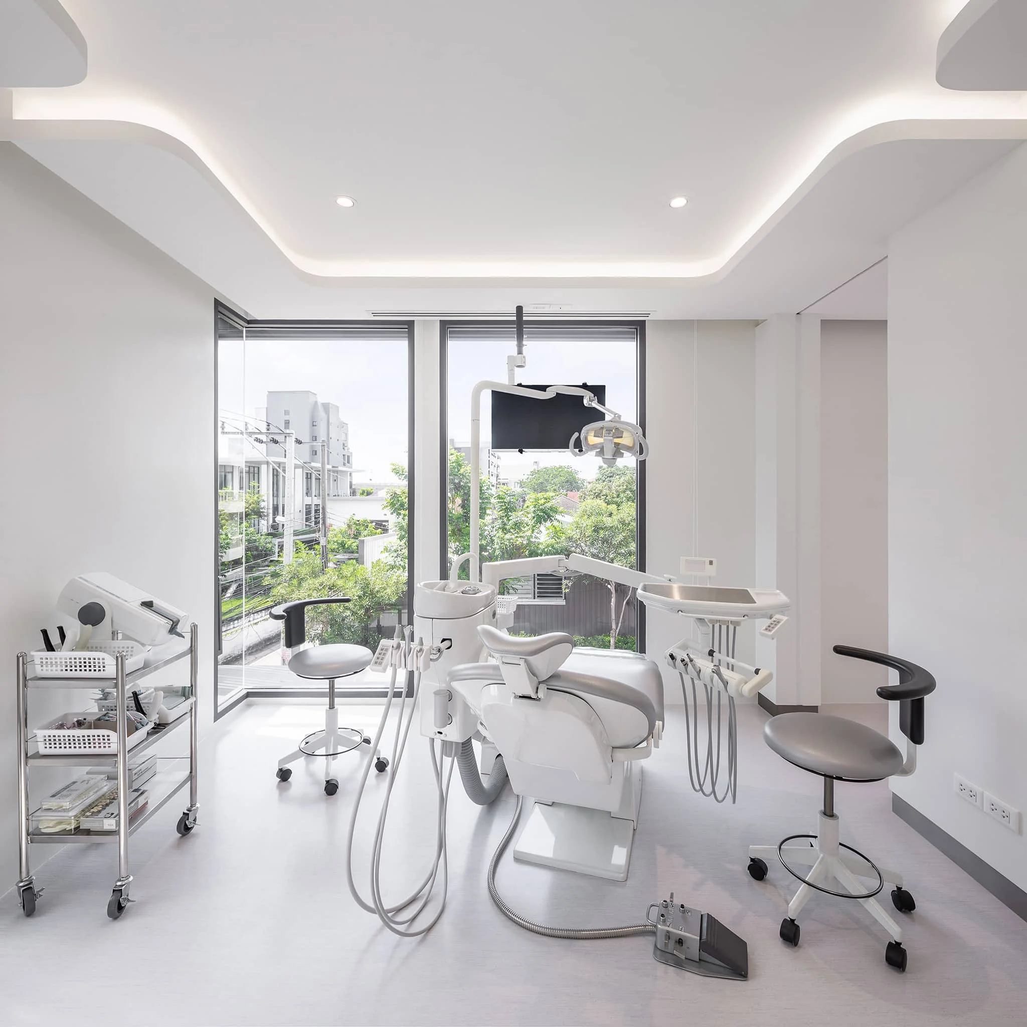 Real treatment room at COSDENT Smile Design Rama 9 in Bangkok