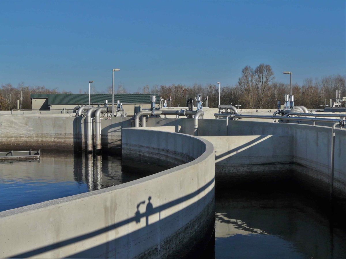Circular secondary clarifier at the Békéscsaba wastewater treatment plant, Hungary