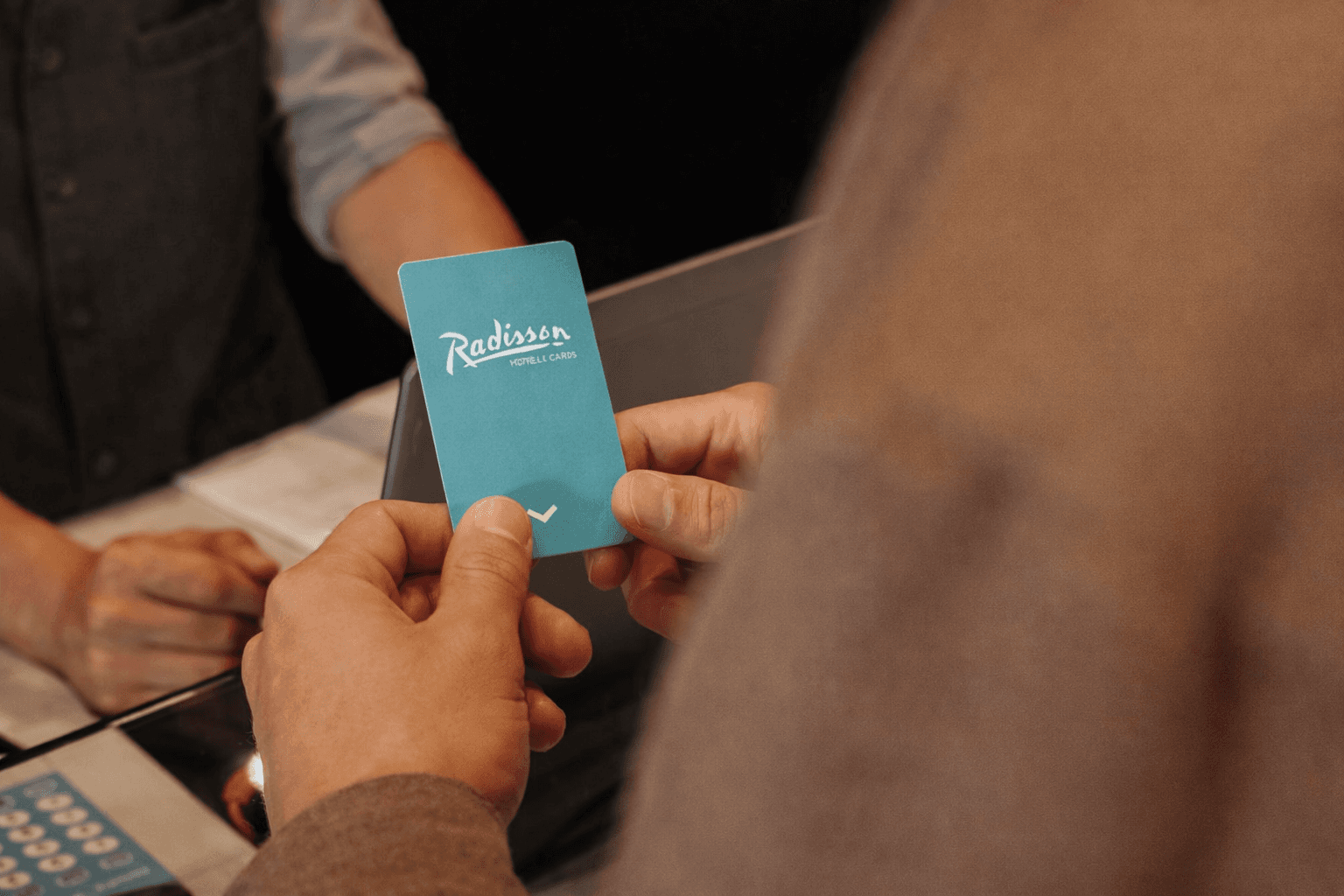 Hotel Radisson Curitiba - Atendimento com automação inteligente