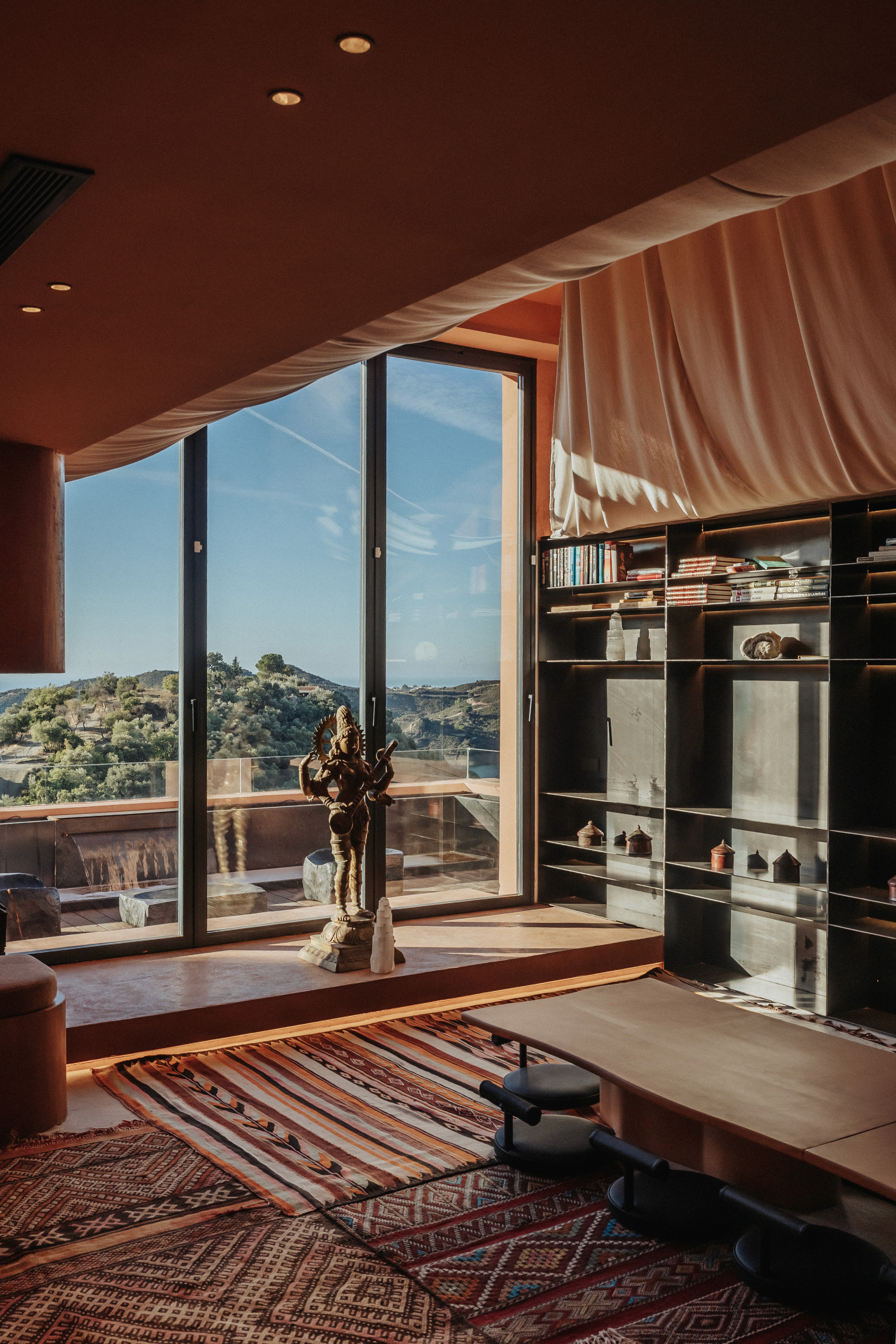 Meditation and temple room at Casa Náyade, bespoke wellness space in a luxury Istán villa by Ghara Construction