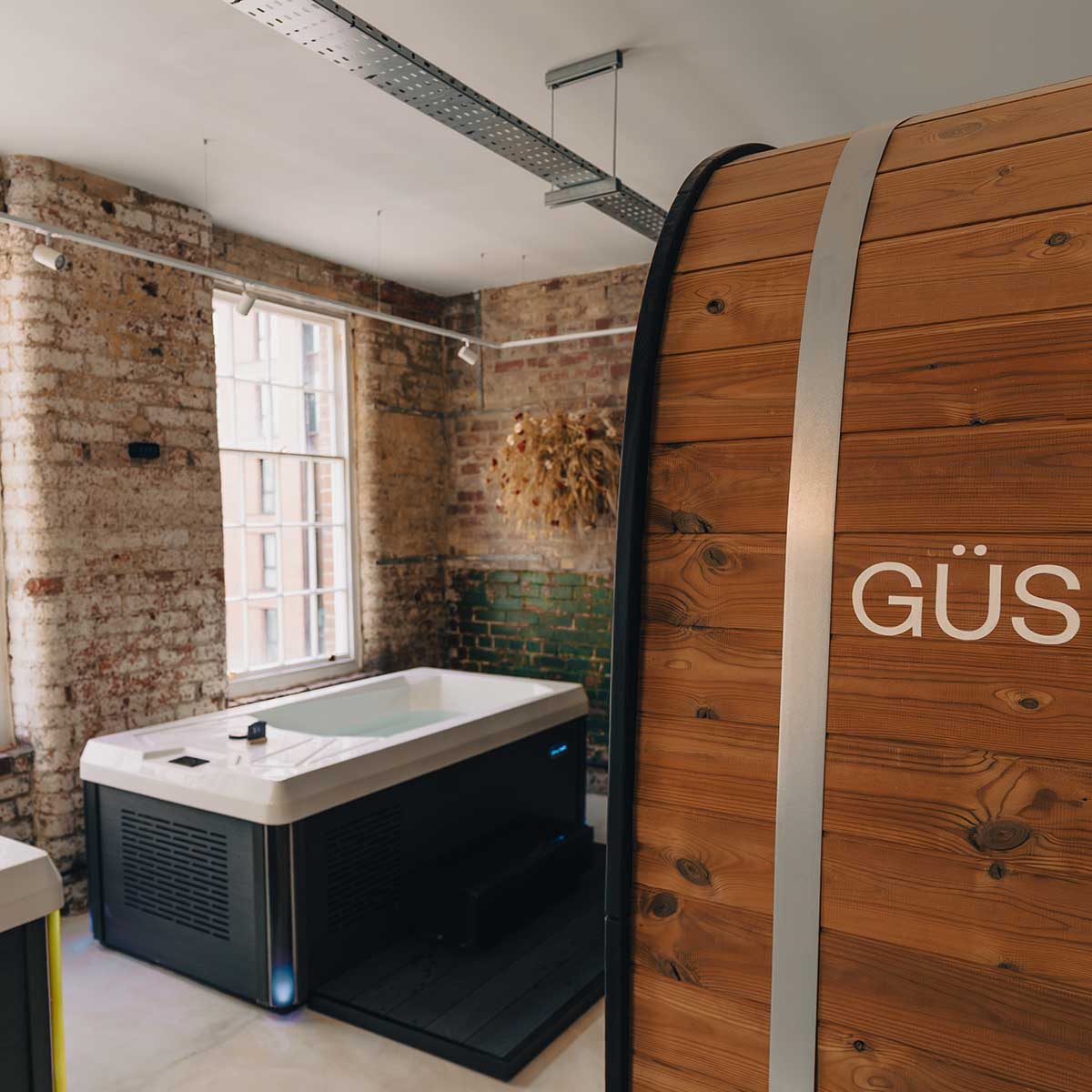 Gus Sauna Instagram