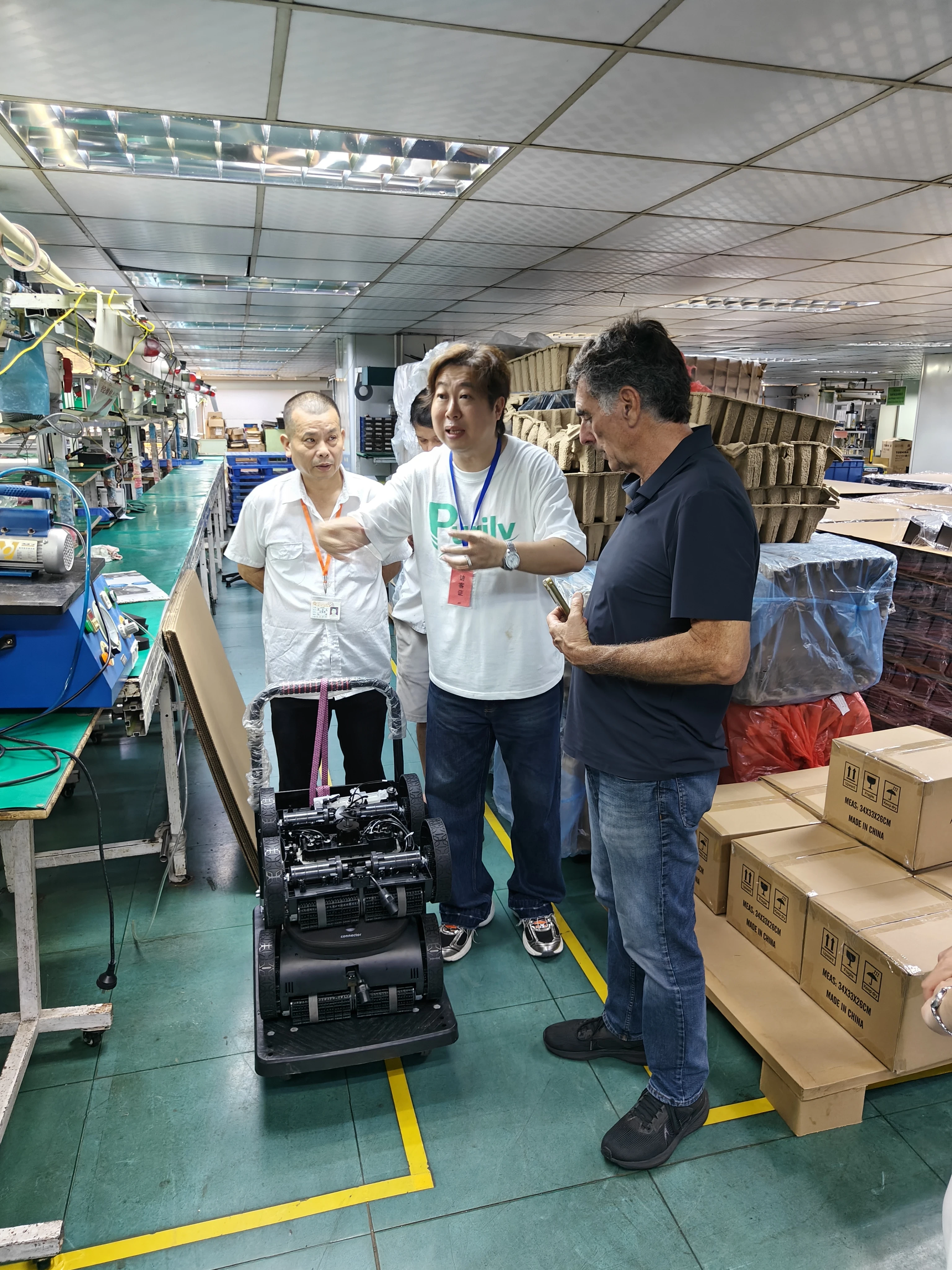 Global buyers visiting PURILY production workshop