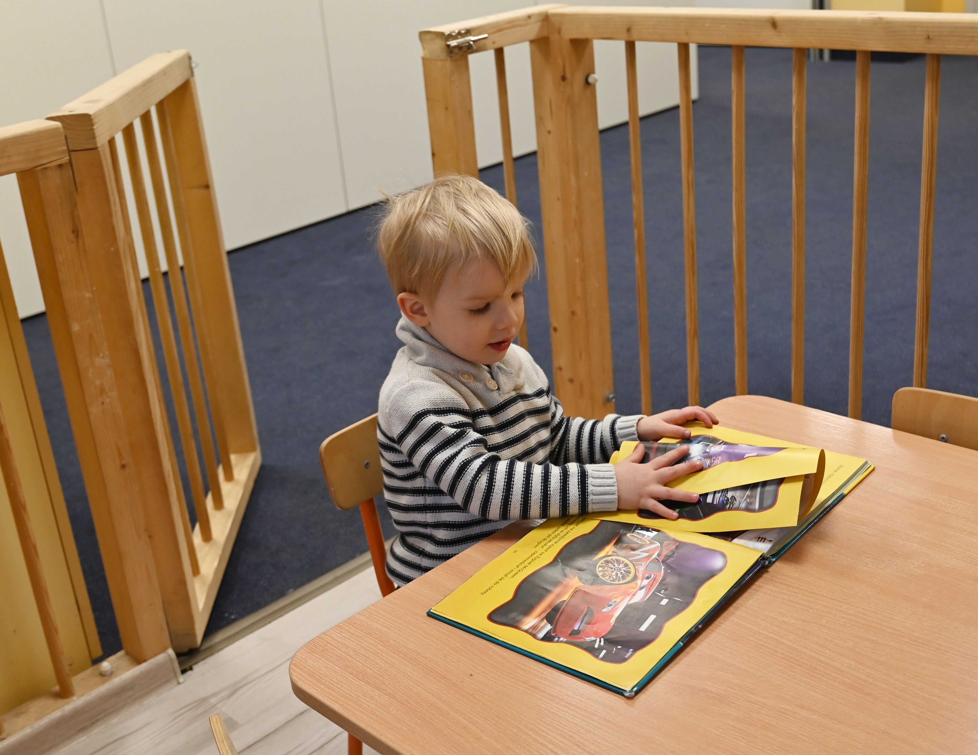 boy-girl-home-playing-with-toys-together