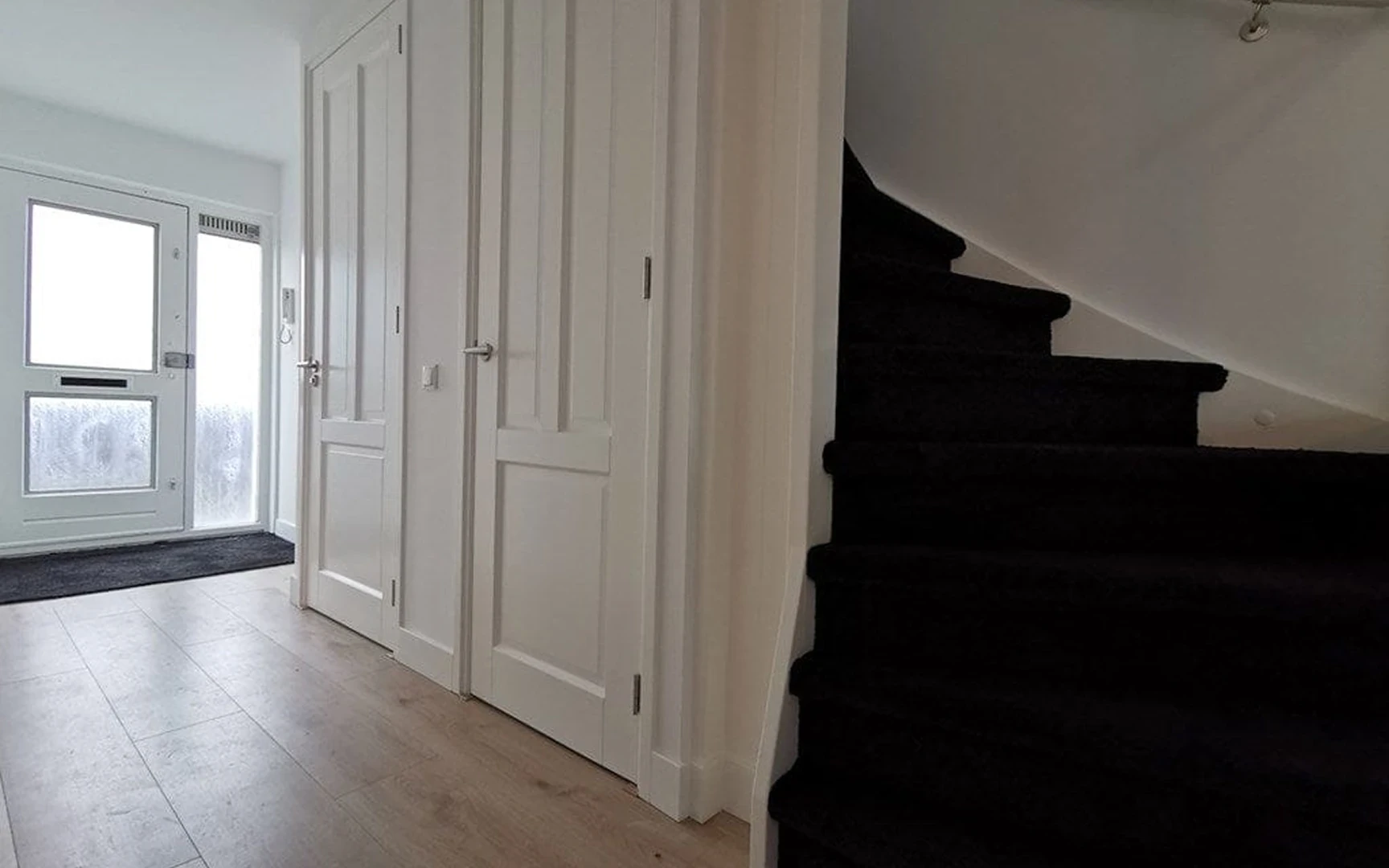 Raccord façade/plan : affleurants corrigés, trame régulière, tolérances resserrées, absence de points chauds, Luxembourg.