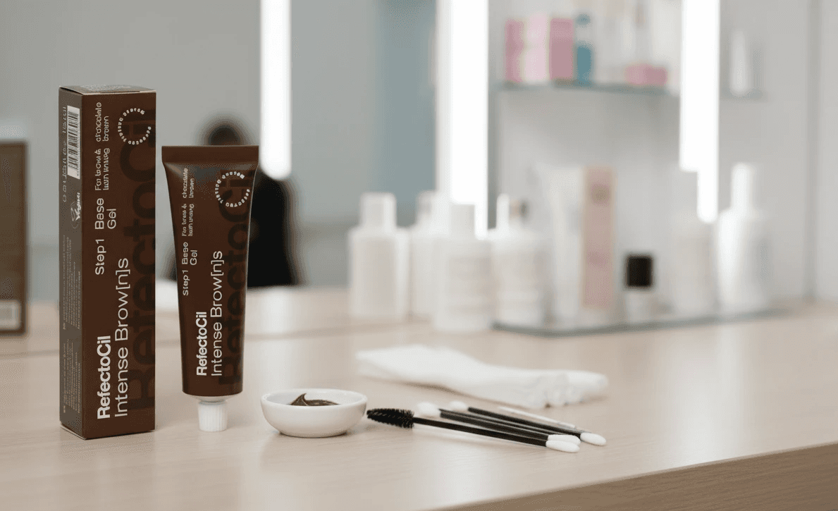 AI suggesting actions like "Optimize onboarding flow" and "Raise pricing tier" based on user data.