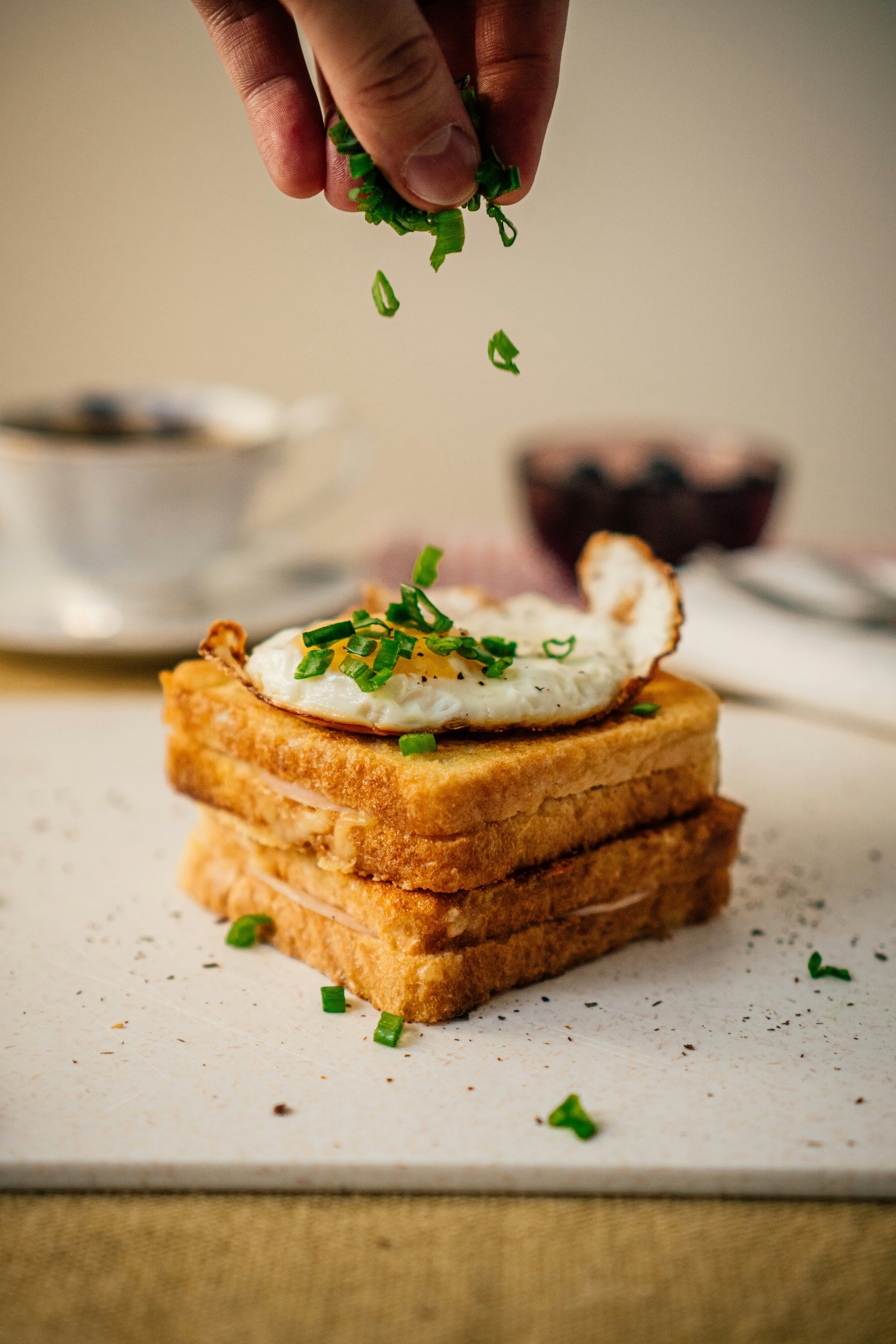 repas enfant avec un beau croque monsieur dressé 