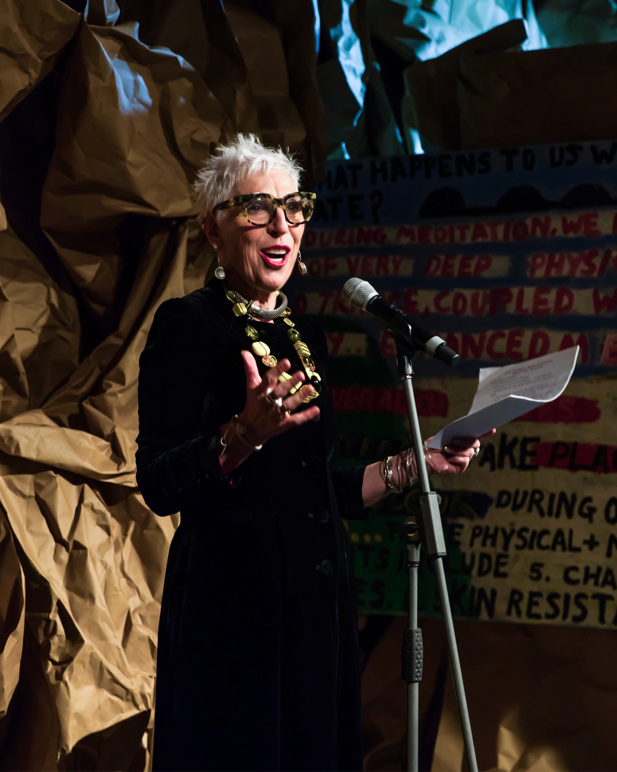 portrait of Ronni Kahn speakeing 