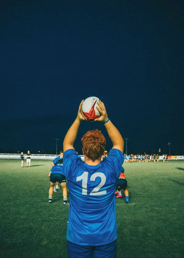 Élèves pratiquant un sport dans un High School en Nouvelle-Zélande lors de leur immersion avec STUDWAY.