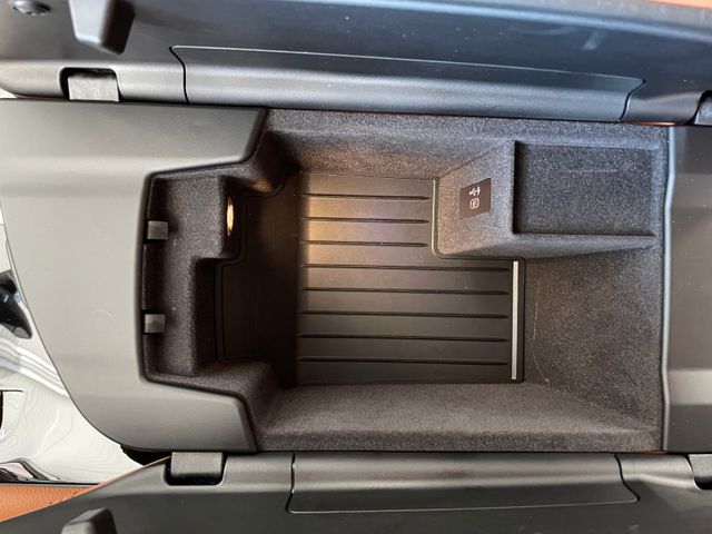 BMW 530 2022 BLACK Gebrauchtwagen - Galeriebild 22