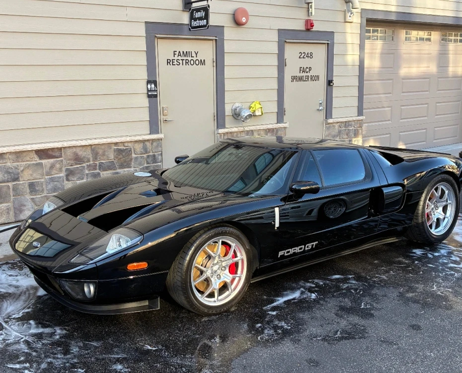 Mobile Auto Detailing in Chicago - Pinnacle Auto