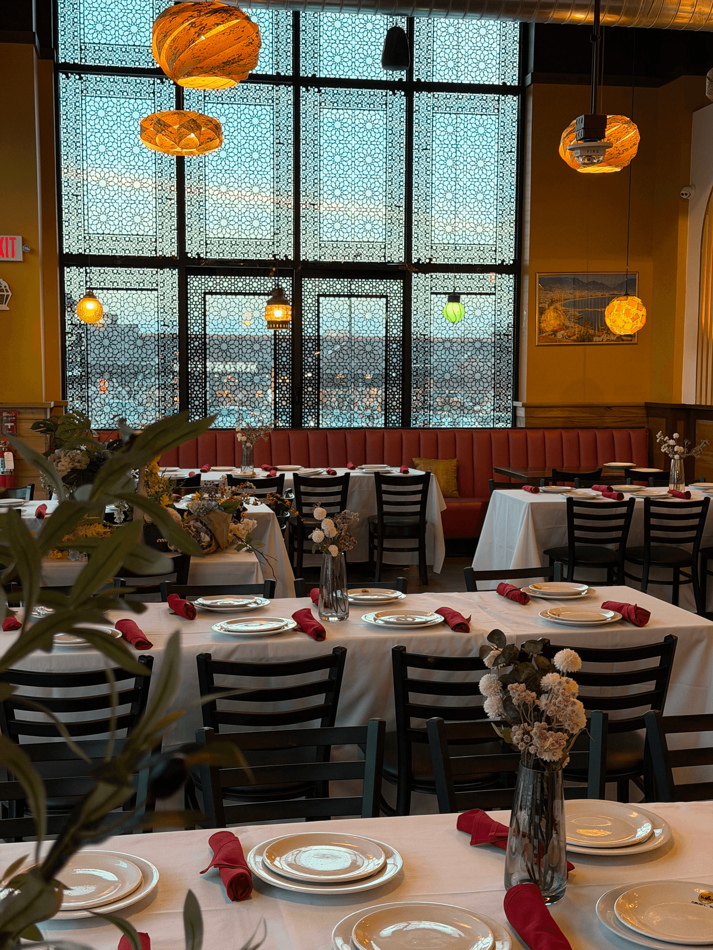 Private Room - Amber Room Reservation