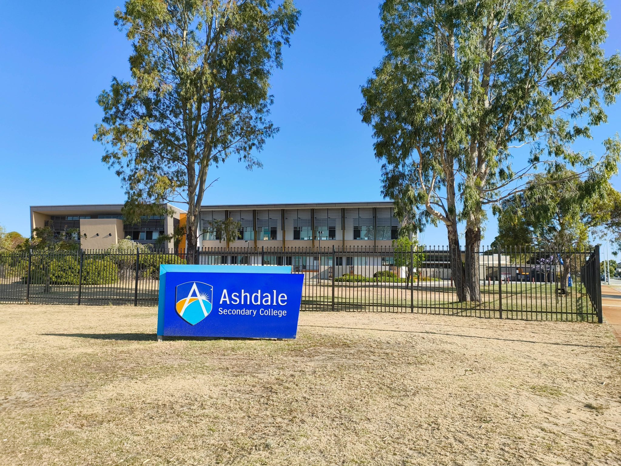 Ashdale_Secondary_College- creative commum license