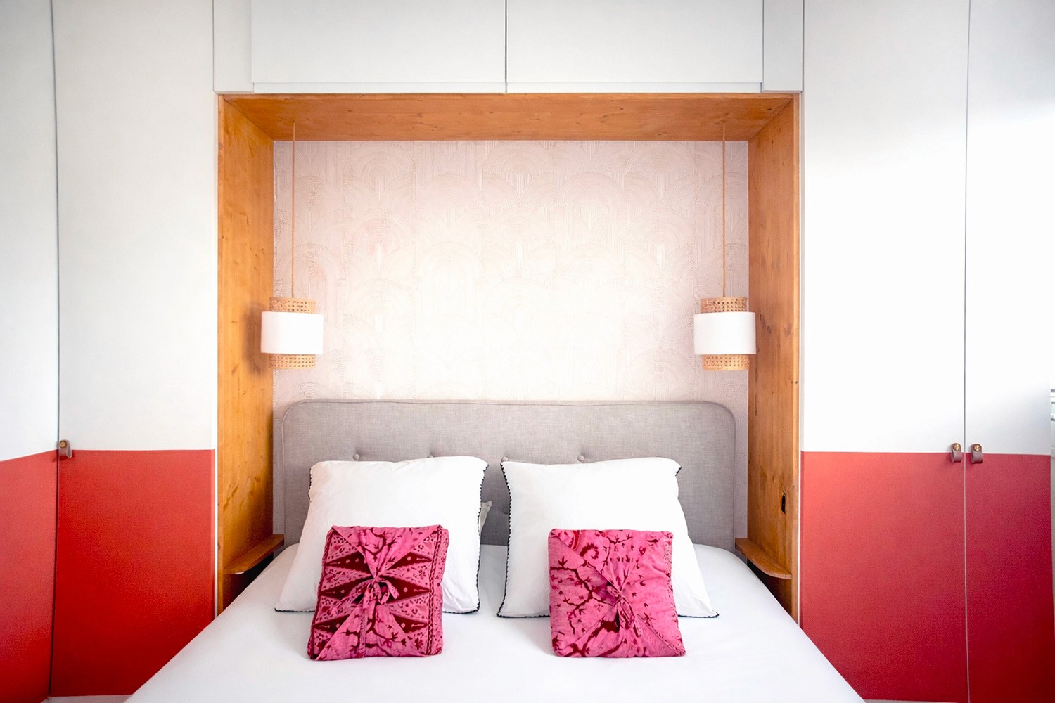 cuisine compacte fonctionnelle avec rangements sur-mesure paris