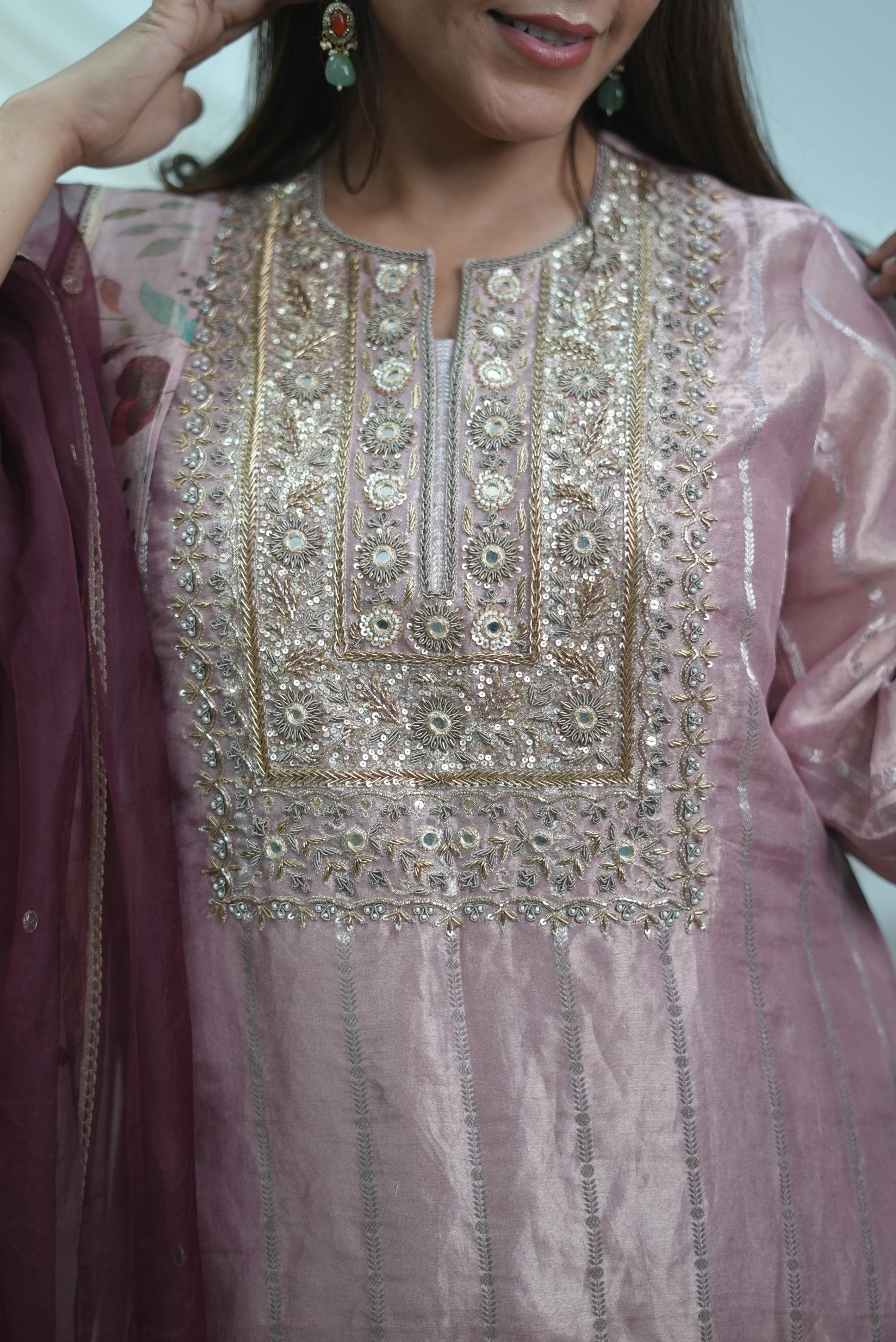 The Shaam-e-Gulaab Set thumbnail 3