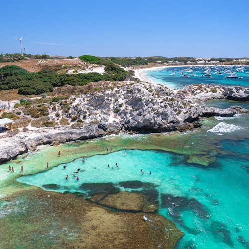 罗特内斯岛海滩