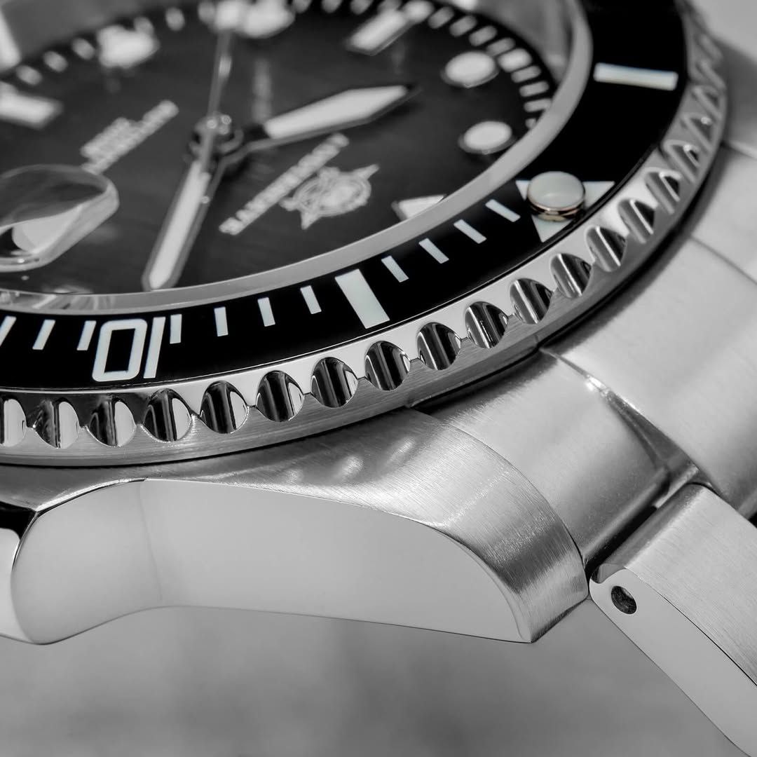 3D watch design involves creating digital models to visualize the watch’s structure, style, and functionality. It focuses on details like the dial, strap, and overall form, ensuring a sleek and functional design before production.