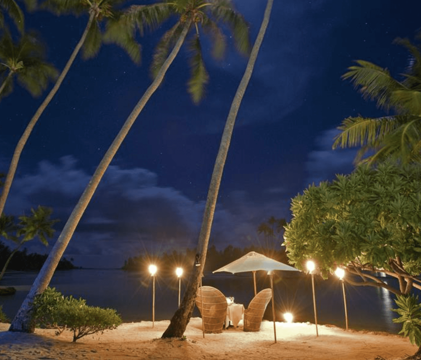 Private dinner on the beach