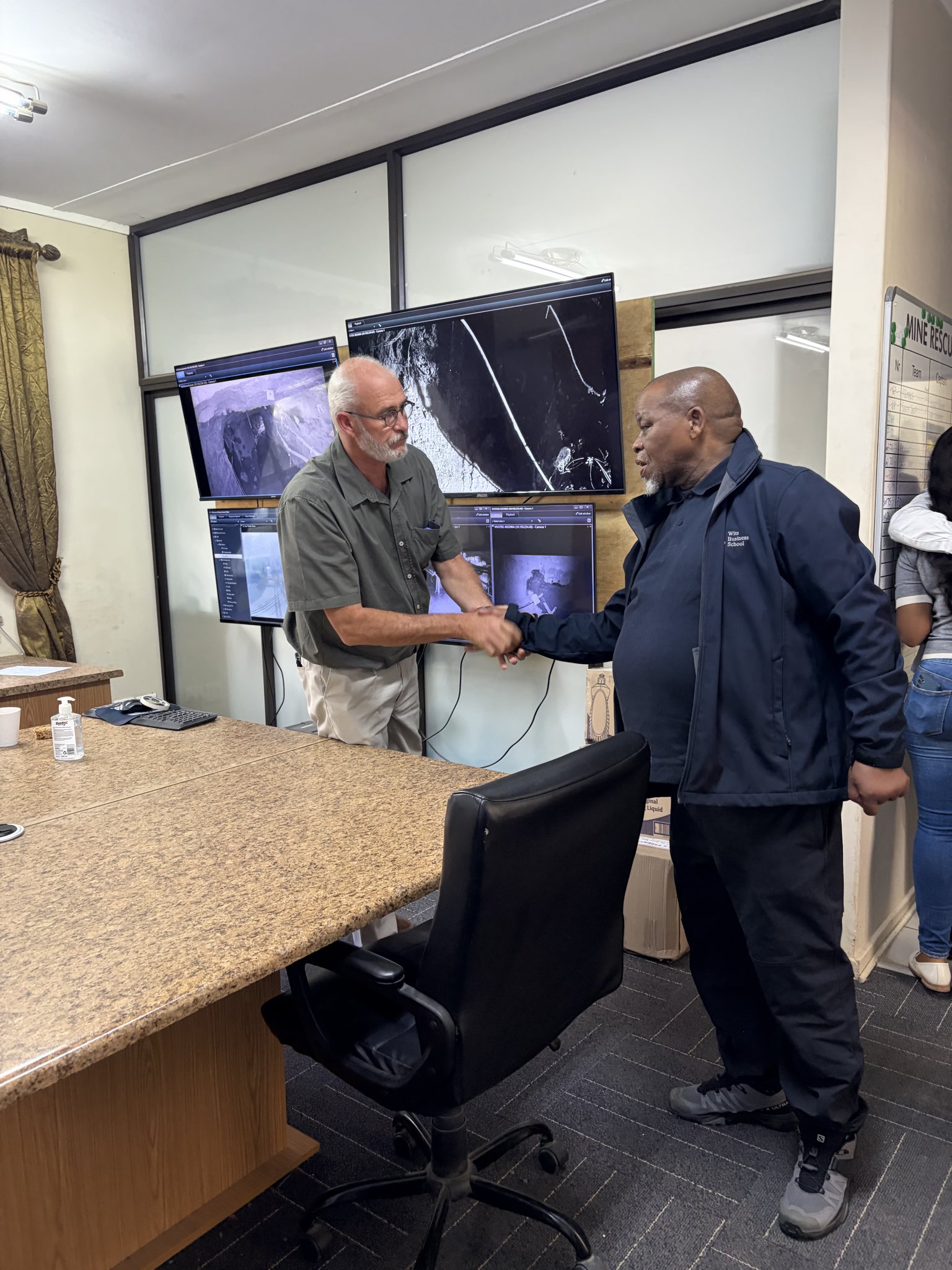 Photo:All 5 miners recovered after Ekapa Mine mud rush in Kimberley – South African Daily