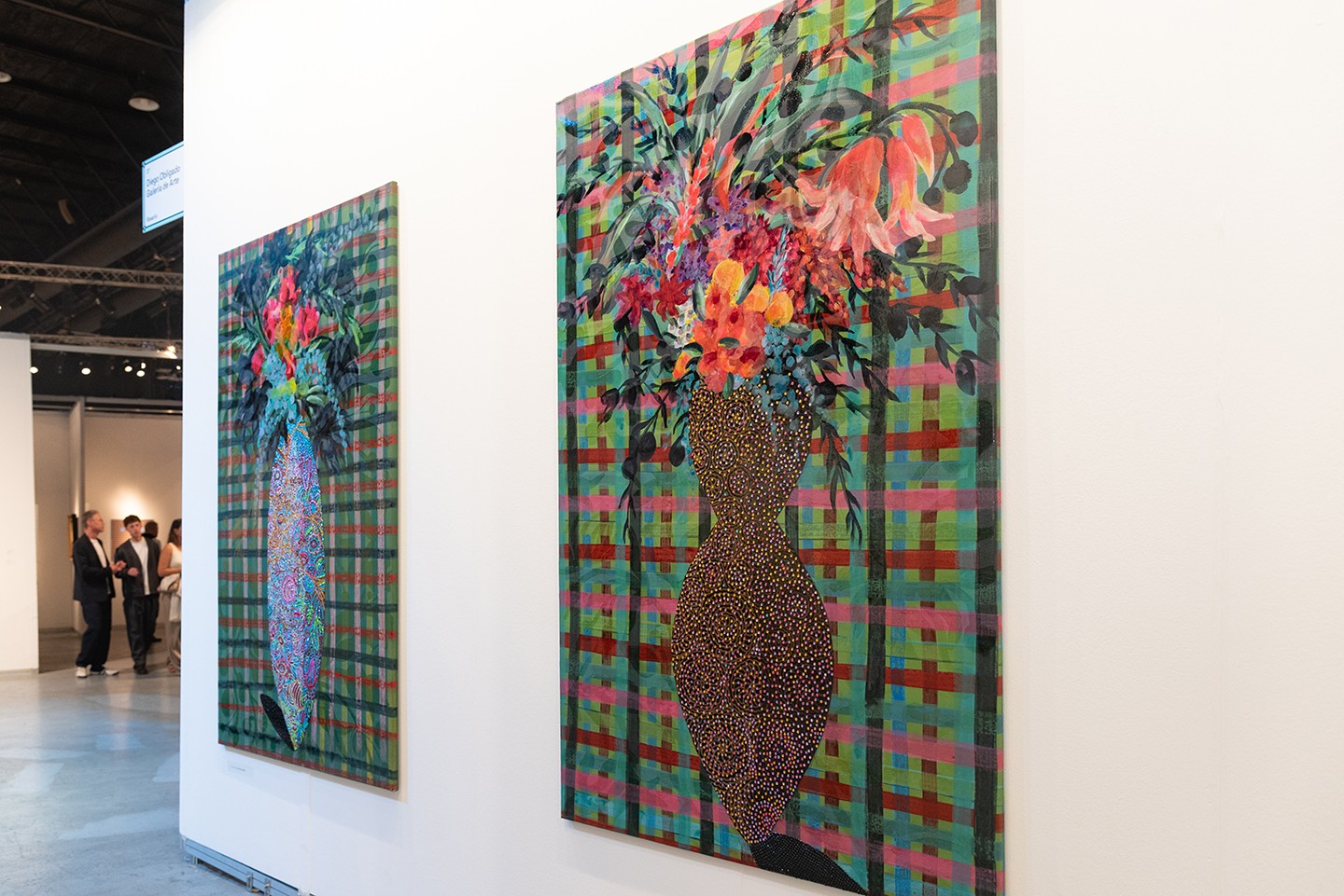 Diego Obligado Galería de Arte - Diego Vergara. Dibujos. Lo numinoso, Examen de conciencia y Los próximos. Pertenecientes al tríptico Estado de situación Grafito sobre papel - 70 x 50 cm. CU - 2024 