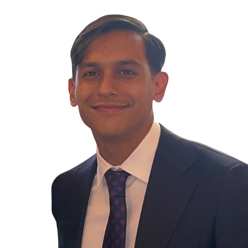 Portrait of Daniel Hayes, founder of EarlyBird.