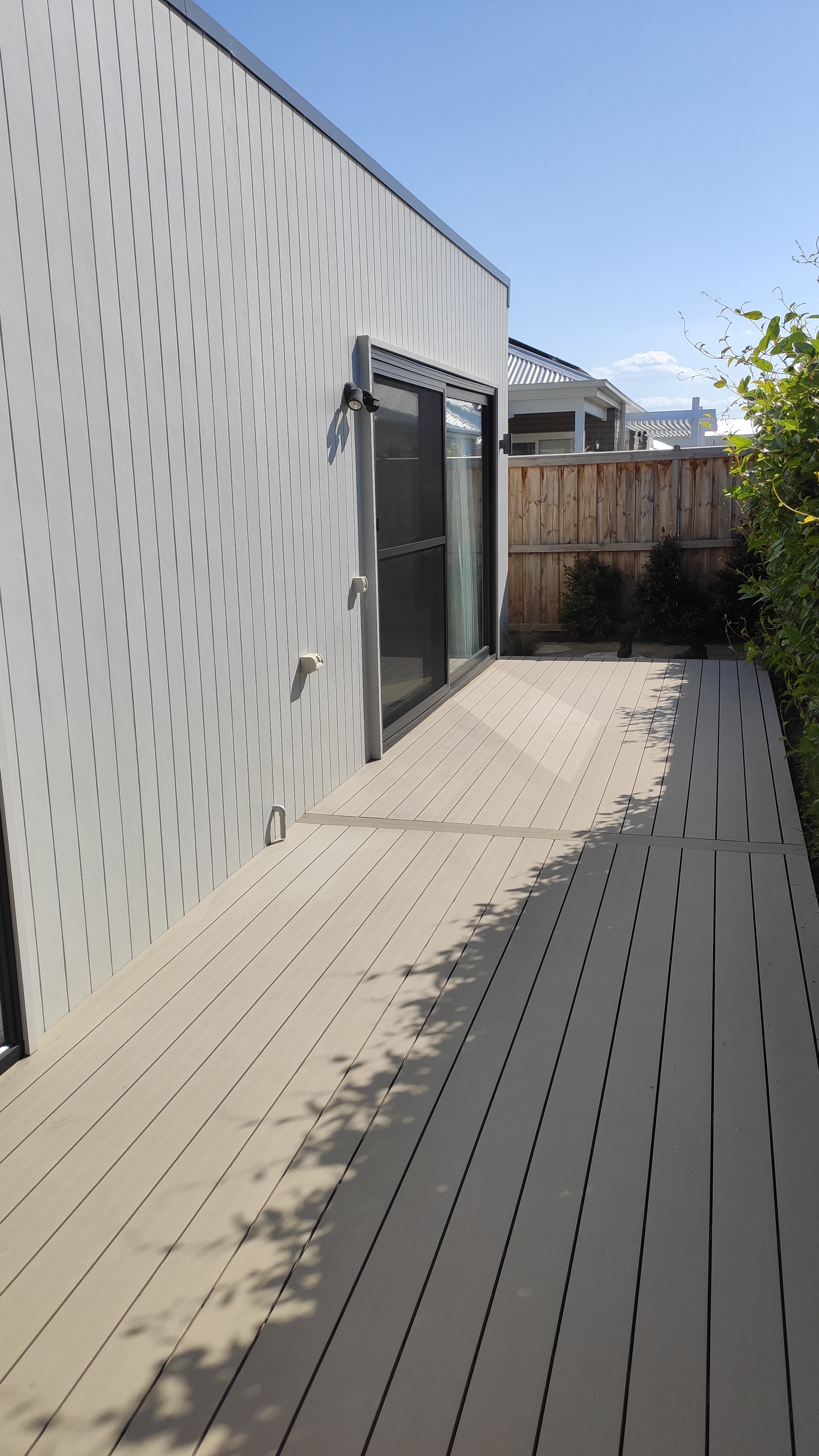 Dazzle Logo with sign vertical