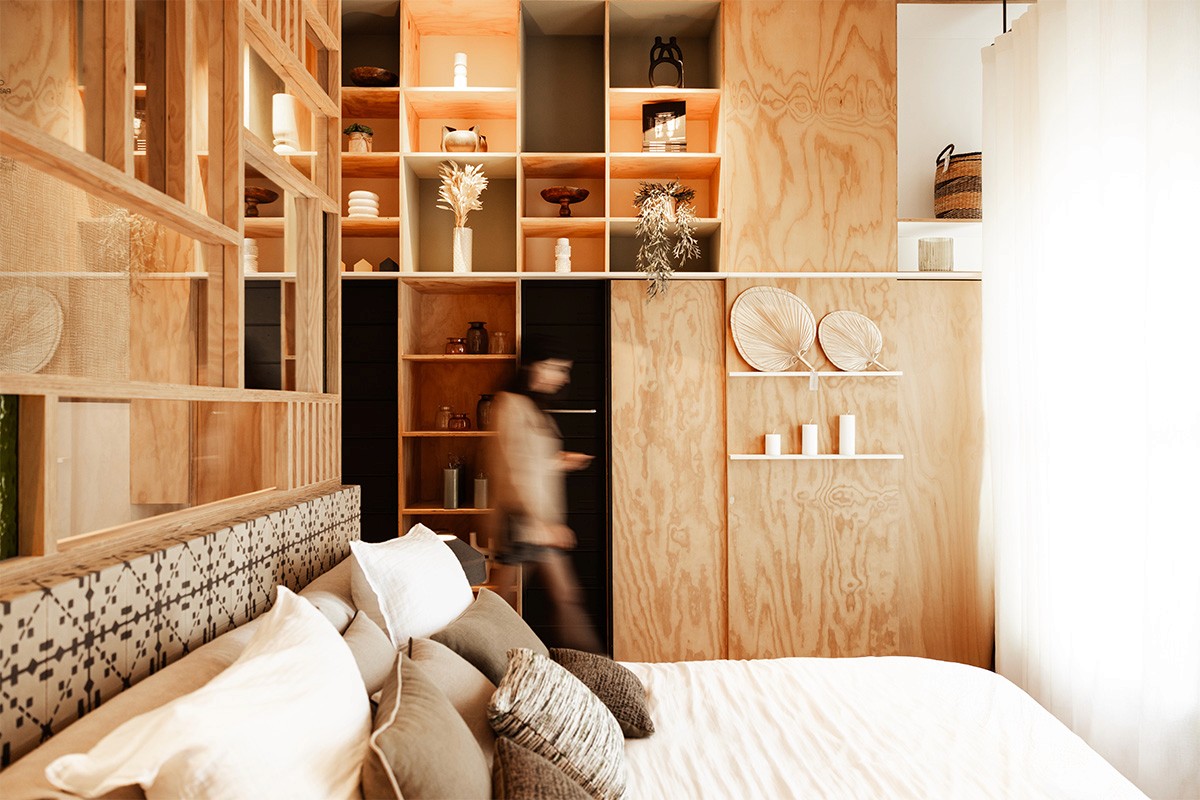 showroom architecture intérieure, showroom matériaux, showroom design, matériauthèque, espace inspiration, showroom décoration, showroom mobilier, architecture intérieure Montpellier, agence d’architecture, design d’intérieur, espace de conseil, projet clé en main, expérience client, showroom haut de gamme.  showroom Montpellier, matériauthèque Montpellier, showroom architecture Montpellier, showroom décoration Montpellier, showroom mobilier Montpellier, agence d’architecture Montpellier, architecte d’intérieur Montpellier, espace d’inspiration Montpellier, showroom Hérault, design intérieur Montpellier.  300 m² d’exposition, espace d’exposition, showroom de 300 m², parcours client, espace immersif, expérience showroom, lieu de découverte, univers matériaux, espace conseil, accompagnement personnalisé, lieu d’inspiration, espace professionnel, concept store architecture.  agencement sur mesure, mobilier sur mesure, menuiserie sur mesure, bibliothèque intégrée, rangements sur mesure, optimisation des espaces, architecture intérieure sur mesure, design fonctionnel, fabrication personnalisée, détail architectural, savoir-faire artisanal, mobilier intégré.  bibliothèque de matériaux, matériauthèque professionnelle, échantillons matériaux, palette de matières, textures et matières, matériaux naturels, matériaux nobles, matériaux durables, finitions architecturales, matériaux haut de gamme, sélection de matériaux.  bois naturel, contreplaqué bouleau, placage bois, pierre naturelle, travertin, marbre véritable, céramique, zelliges, textiles d’ameublement, matériaux authentiques, matières décoratives, matériaux premium.  architecture intérieure, décoration intérieure, design d’espace, projet résidentiel, rénovation haut de gamme, construction neuve, habitat d’exception, conception sur mesure, architecture contemporaine, aménagement intérieur personnalisé.  moodboard, planche tendance, direction artistique, harmonie des matières, choix des couleurs, ambiance intérieure, identité du projet, design émotionnel, décoration sur mesure, personnalisation des espaces, cohérence architecturale.  artisanat, savoir-faire, fabrication locale, artisans partenaires, excellence des finitions, détail architectural, qualité des matériaux, design raffiné, architecture responsable, circuits courts, création sur mesure.  expérience immersive, espace inspiration, lieu de création, showroom expérientiel, projection du projet, visualisation des ambiances, découverte des matières, expérience sensorielle, espace de conception, innovation architecturale, showroom interactif.  accompagnement client, conseil en architecture intérieure, conseil décoration, choix des matériaux, sélection du mobilier, accompagnement de projet, expertise architecturale, expérience personnalisée, conception collaborative, suivi de projet.  architecte Montpellier, architecte d’intérieur Montpellier, showroom architecture Montpellier, showroom décoration Montpellier, matériauthèque Montpellier, rénovation haut de gamme Montpellier, agence d’architecture Montpellier, architecte Hérault.  architecte Nîmes, architecte d’intérieur Nîmes, showroom matériaux Nîmes, showroom décoration Nîmes, agence d’architecture Nîmes, architecte Gard.  architecte Perpignan, architecte d’intérieur Perpignan, showroom matériaux Perpignan, showroom décoration Perpignan, agence d’architecture Perpignan, architecte Pyrénées-Orientales.  architecte Occitanie, showroom architecture intérieure, matériauthèque de 300 m², showroom matériaux et mobilier, espace inspiration, agencement sur mesure, mobilier intégré, menuiserie sur mesure, architecture intérieure et décoration, matériaux nobles, conseil en matériaux, accompagnement personnalisé, choix des finitions, design d’intérieur haut de gamme, showroom Montpellier, expérience client immersive, rénovation haut de gamme, habitat d’exception, agence d’architecture et décoration, concept store architecture et design, sélection de matériaux sur mesure.