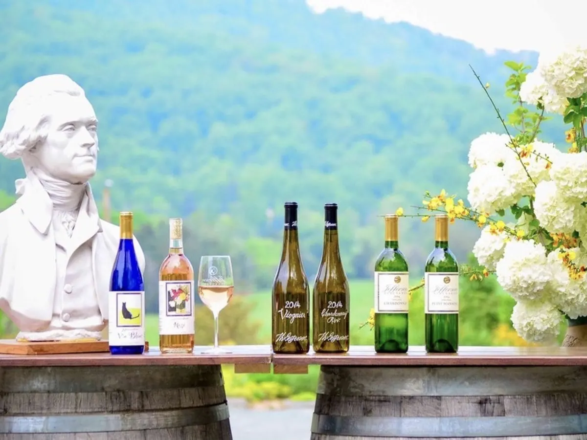 Visit Jefferson Vineyards in Charlottesville, Virgina