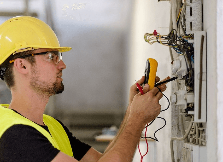 electrician doing its job