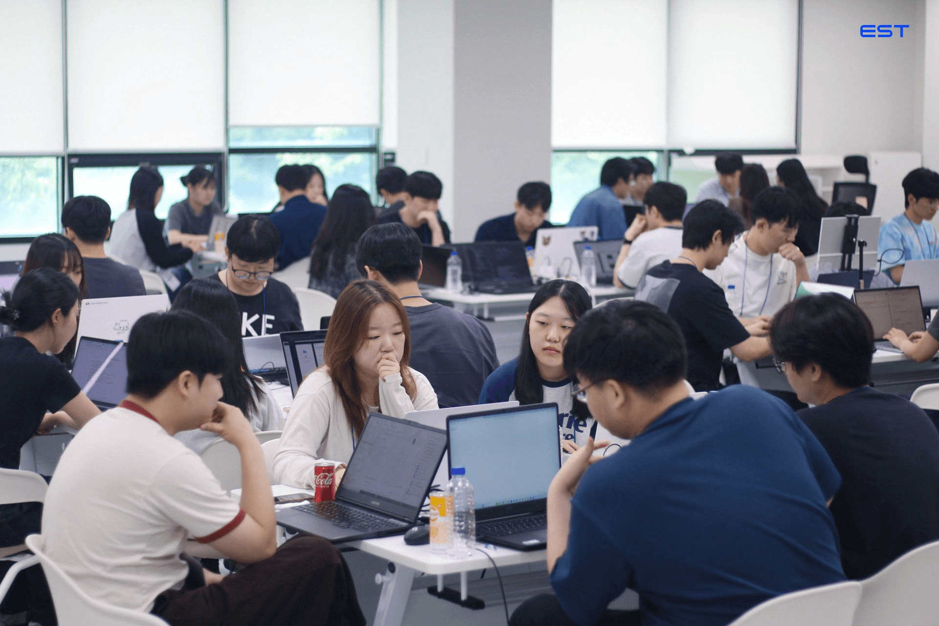 해커톤에 참여한 교육생 이미지 2