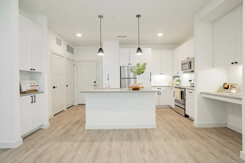 The 1906 at Bishop Ridge is a multifamily property in Dallas, TX. Strategy: Opportunity Zone, Ground-up development.