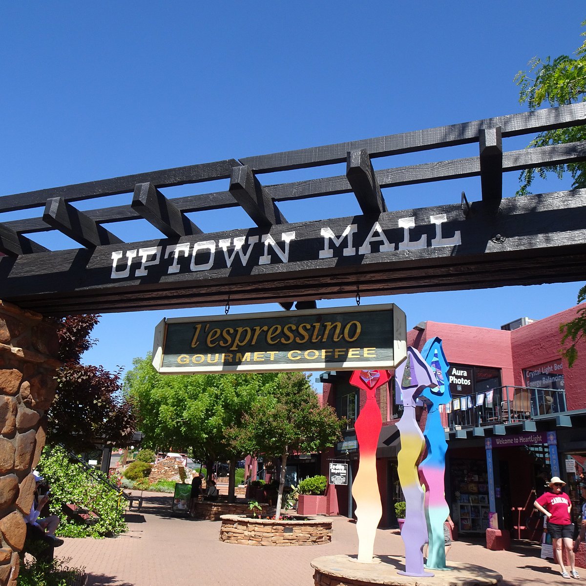 Gorgeous Sedona outdoor display and garden