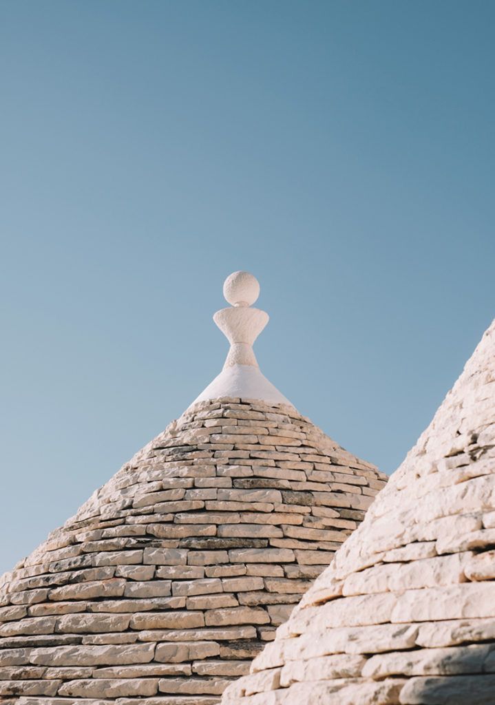 Minimalist retreat architecture