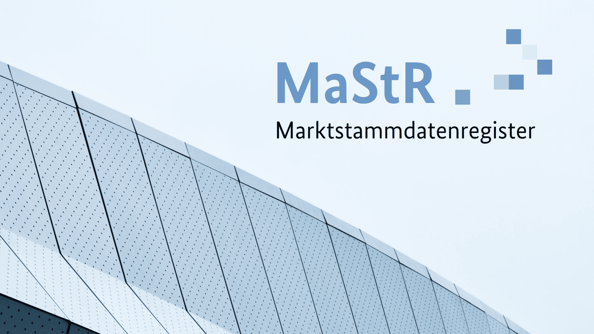 Checkliste für das Marktstammdatenregister mit Haus und Solarpanel, Stift daneben. Symbol für nachhaltige Hausprojekte und Aufgabenorganisation.