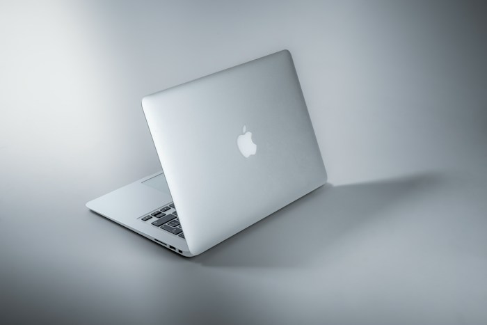 COMPUTERS illustrative product photography