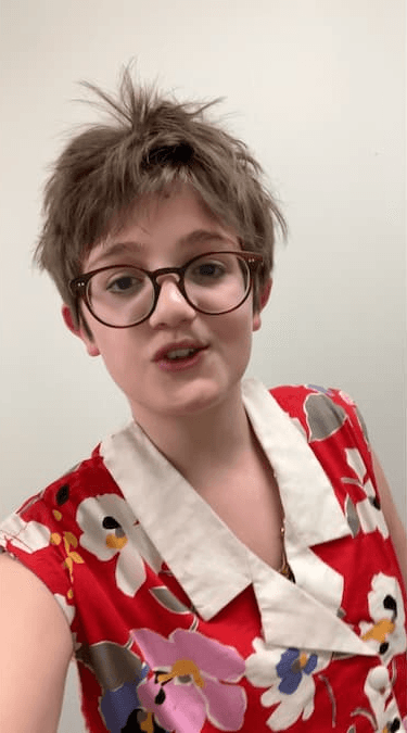 Professionelle Sängerin Mandi Lee gibt ein Video-Testimonial zu ihrem individuellen Stimm-Training im VIP-Programm von Danielle Zuber.