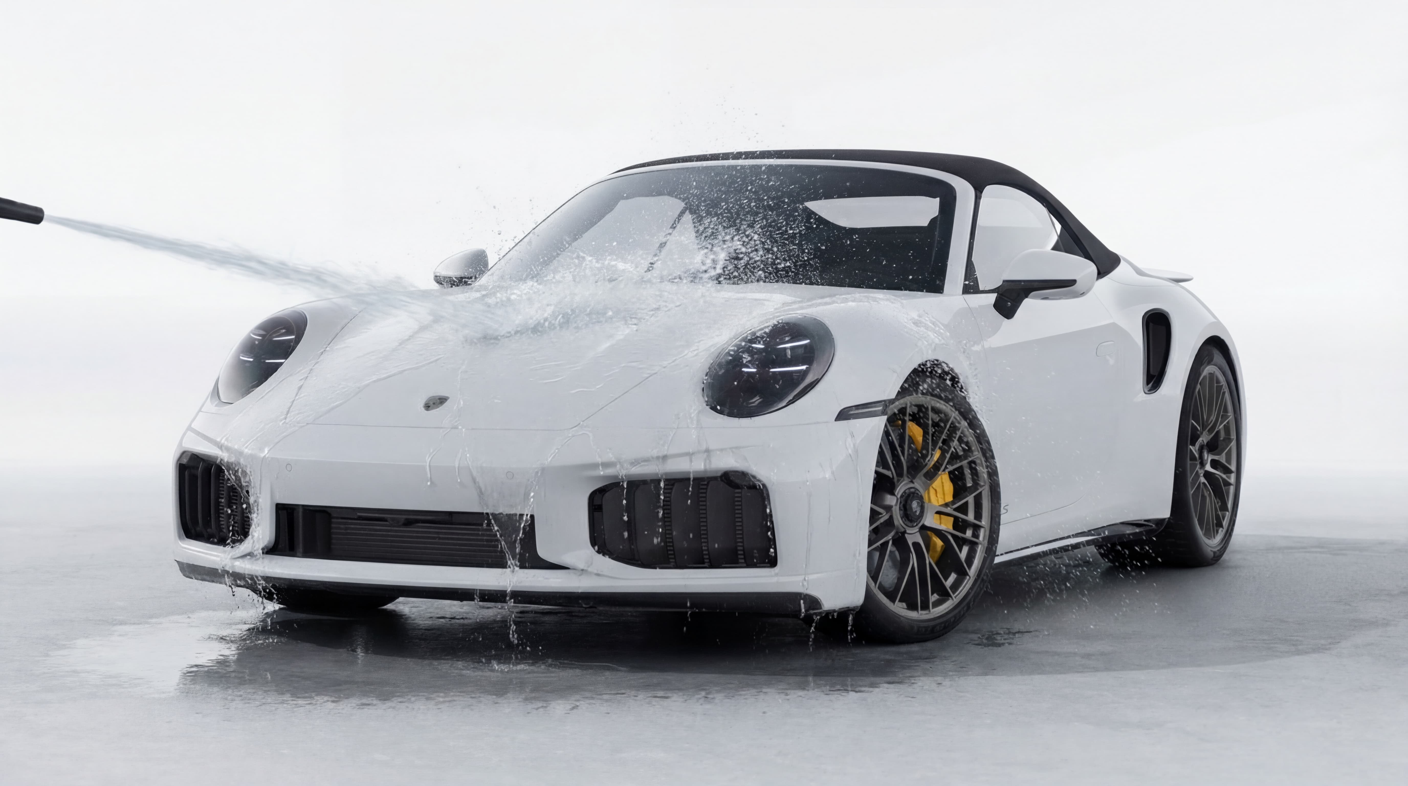 Porsche 911 Turbo S blanche après lavage technique et protection extérieure